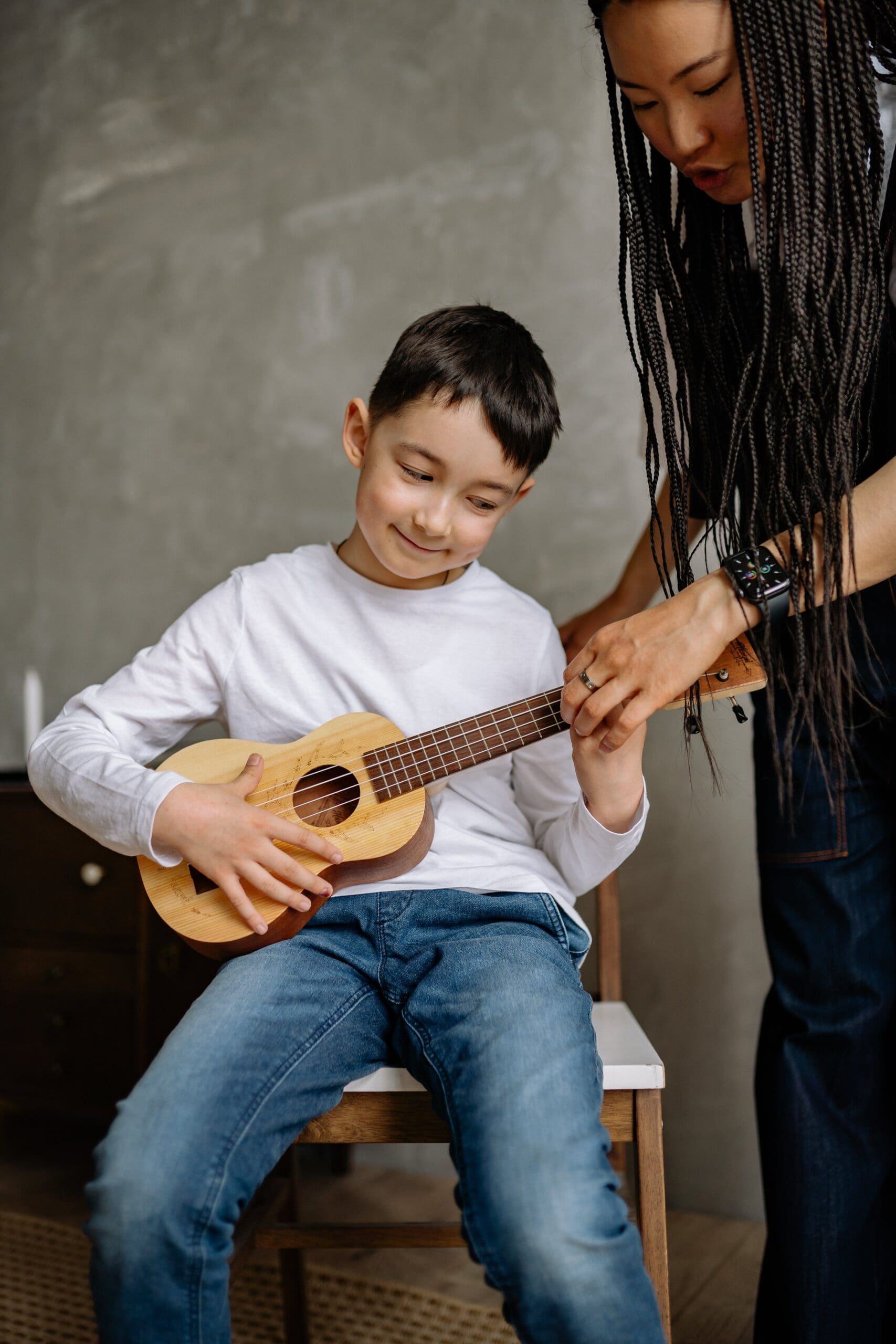 À partir de quel âge peut-on jouer du ukulele?